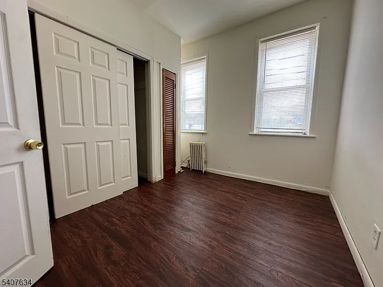 528 Valley Brook Ave — Photo 5