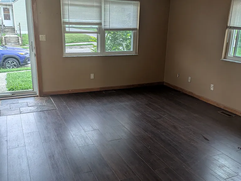 646 Sennett St — Photo 1
