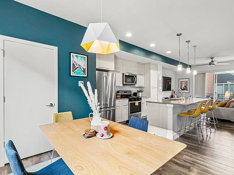 5656 W 11th Pl — Photo 13