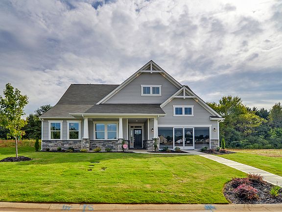 These photos are representative of this floor plan, but all options may not be available in every co