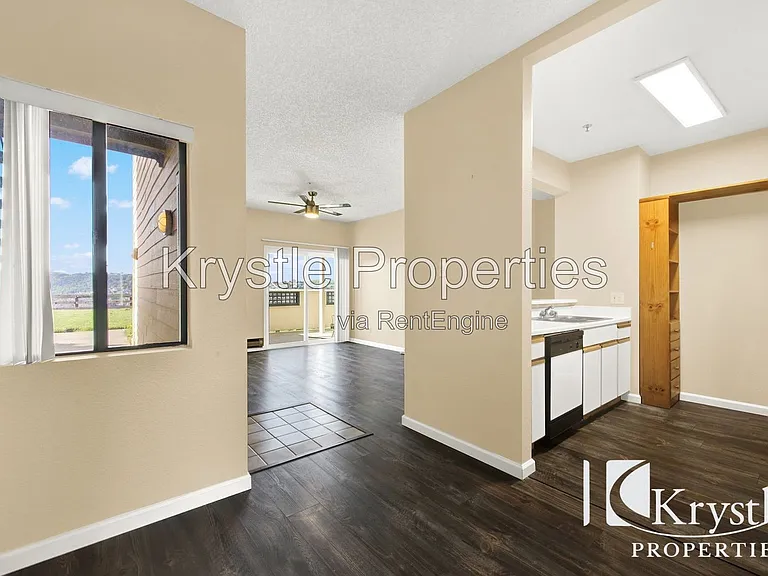1201 Glen Cove Pkwy #1106 — Photo 4