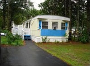 54 Holiday Ln, Standish, ME 04084