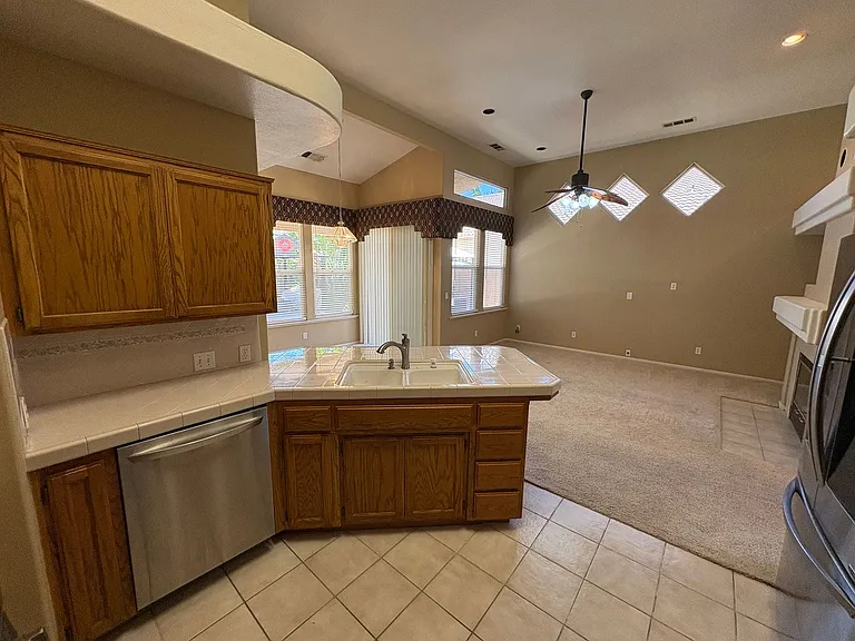 1523 E Monte Vista Ct — Photo 17