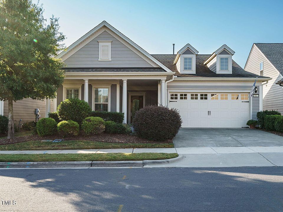 1st image of 842 Gaston Manor Dr