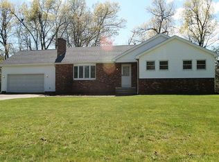 100 Signal Hill Cir, Springfield, MA 01118