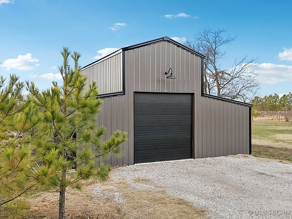 2nd image of 6865 Happy Camp Rd