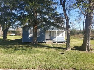 109 Carver St, West Columbia, TX 77486