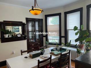 244 Chestnut St #3A, Cambridge, MA 02139