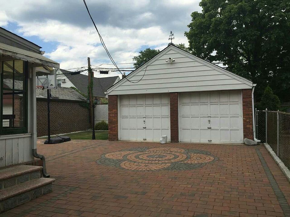 2nd image of 50-07 Bell Blvd