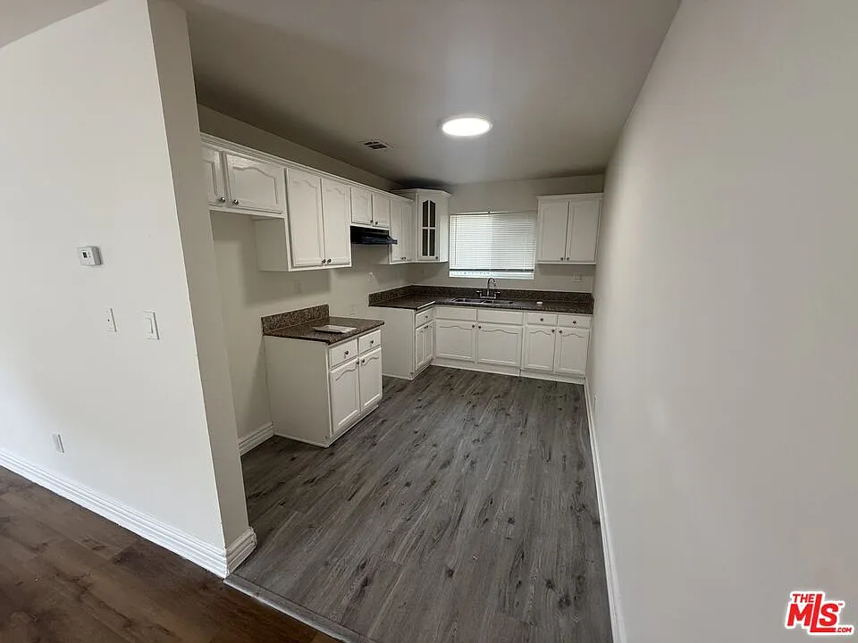 4 bed, 2.0 bath, 1020 sqft, $3,600 — Photo 3