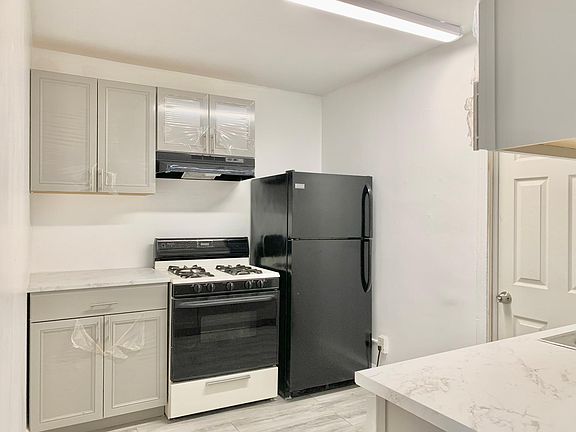 5th image of 1921 W Chew St APT B