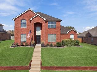 204 Newport Dr, Van Alstyne, TX 75495