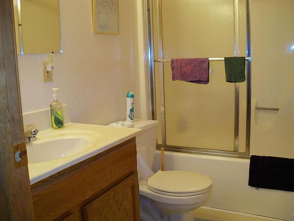 5th image of 199 Pinebrook Dr