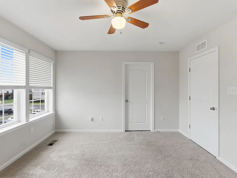 293 Magellan Dr — Photo 19