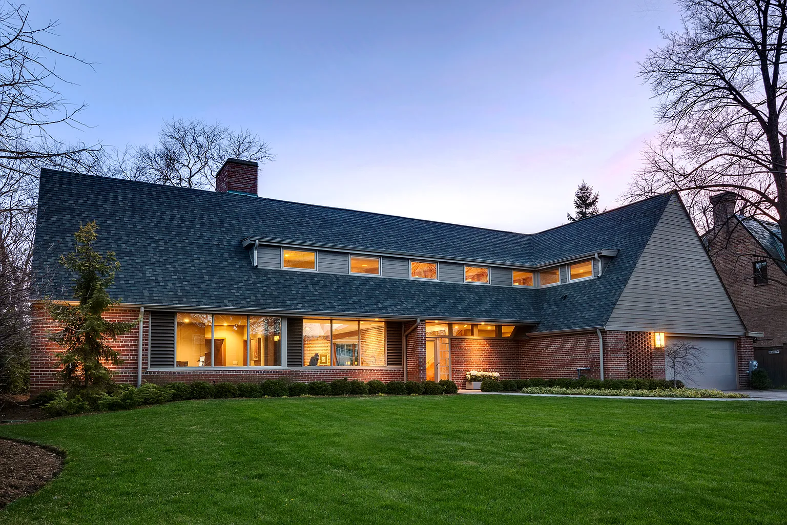 210 Leicester Rd photo 1