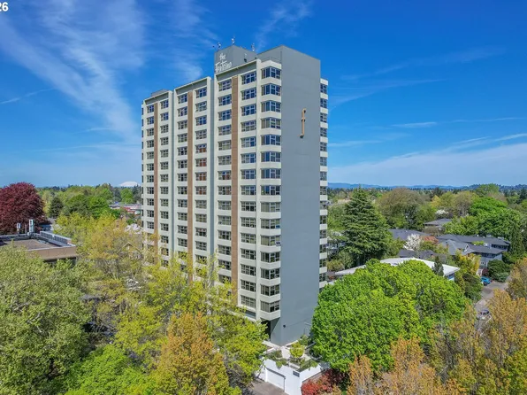 1220 NE 17th Ave APT 16F, Portland, OR 97232