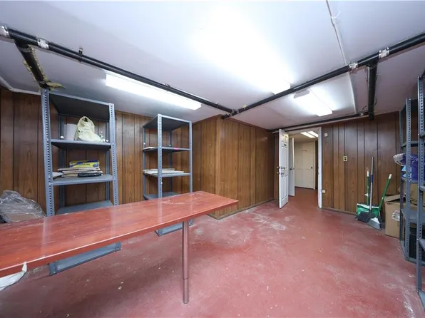 2202 Burnett Street image 35 of 45