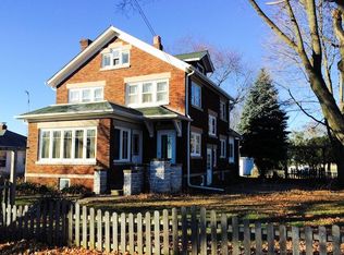 400 Pacific St, Monroe Center, IL 61052