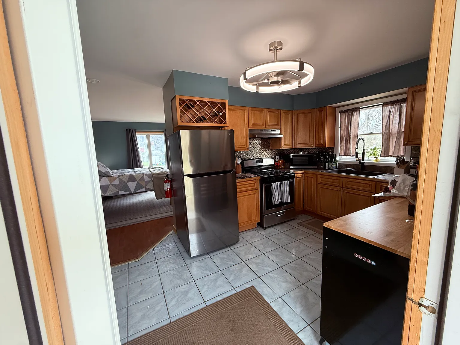 Studio, $1,700 — Photo 4