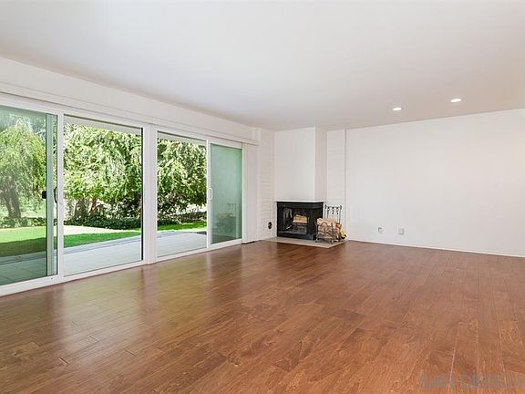 3rd image of 2508 Navarra Dr Unit 404