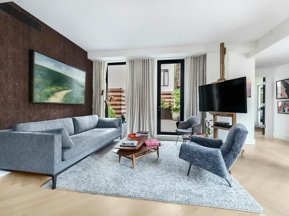 78 Amity Street 2F image 2 of 10
