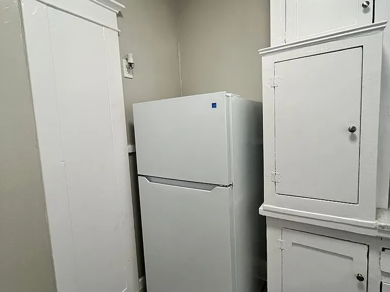 319 W 5th St Long Beach, Ca 90802 — Photo 12