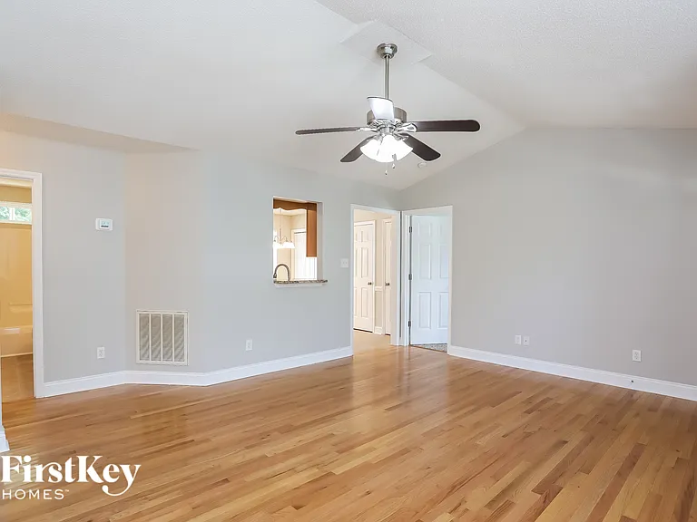 3508 Sidneys Way — Photo 4