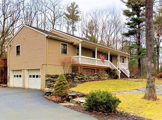 115 Buckeye Ln, Milford, PA 18337