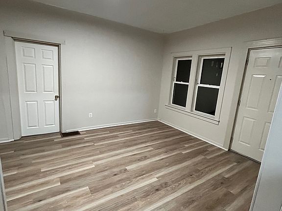 4th image of 55 Straight Ave SW #55