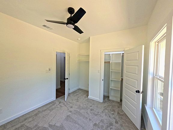 5th image of 286 10th St