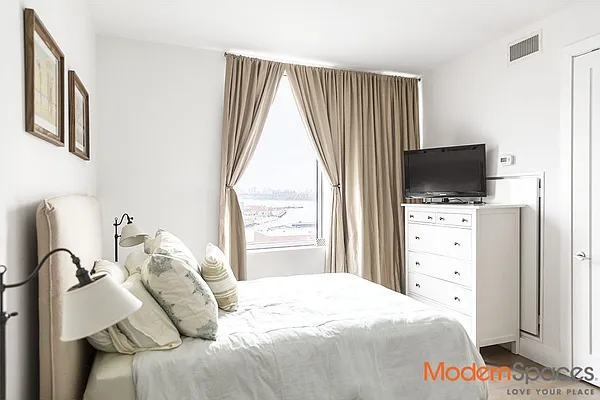 Sold by Modern Spaces | media 15