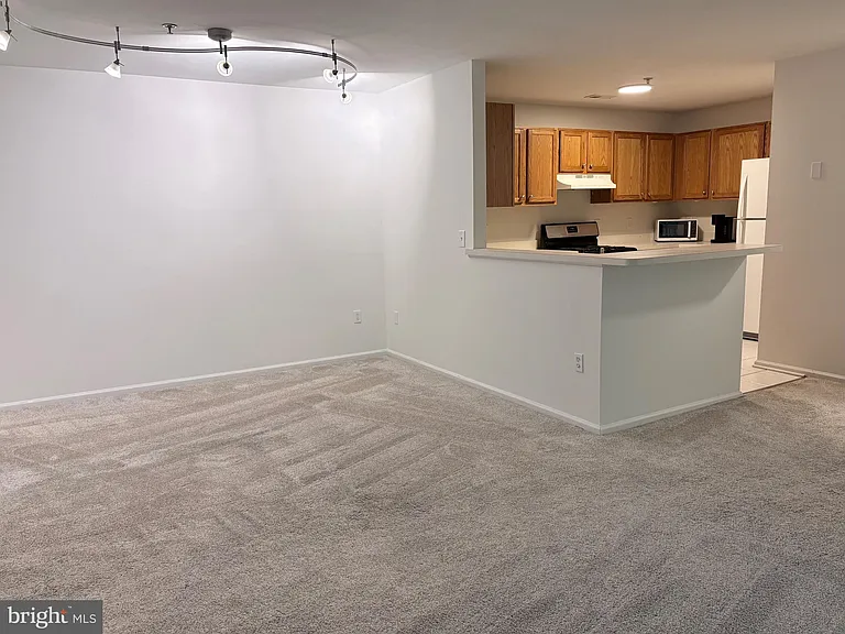135 Natalie Rd — Photo 4