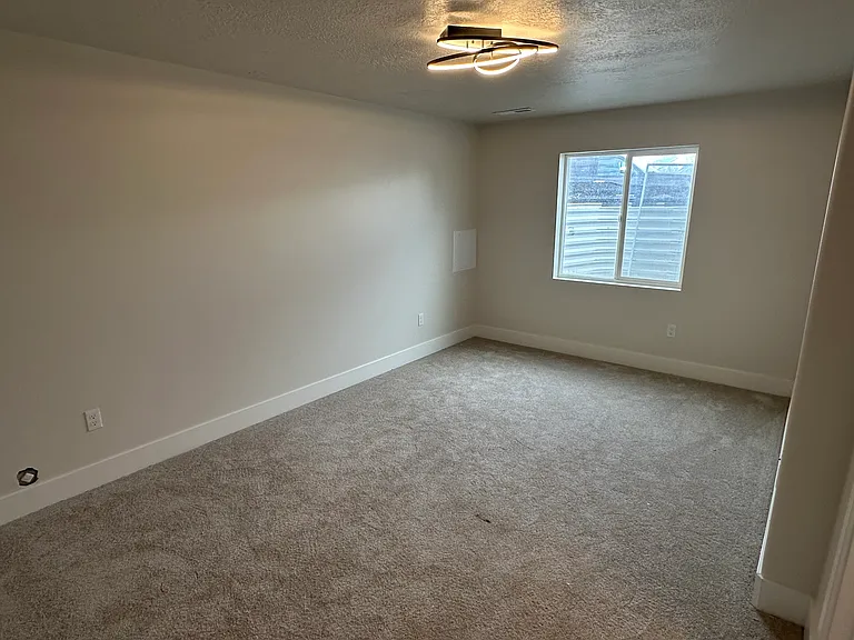 13586 S Watts Ln — Photo 5