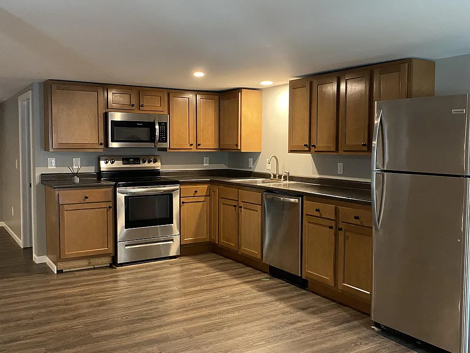 66 S Main St #8