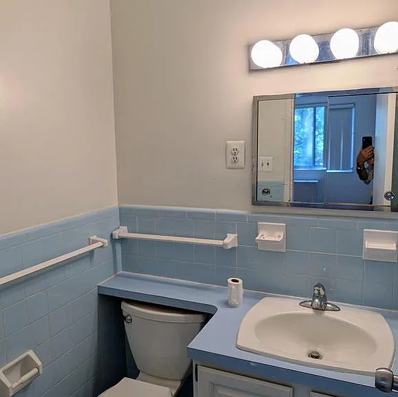 10401 Grosvenor Pl #310 — Photo 19