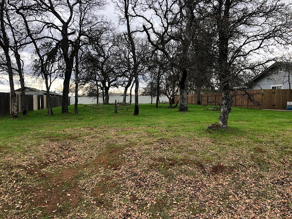 2nd image of 22413 Acacia Pl