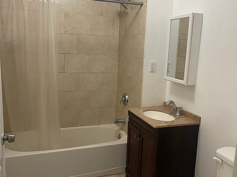 72 Byrne Ave #2 — Photo 13