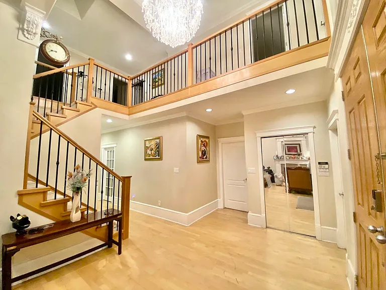 5171 Francis Rd — Photo 7