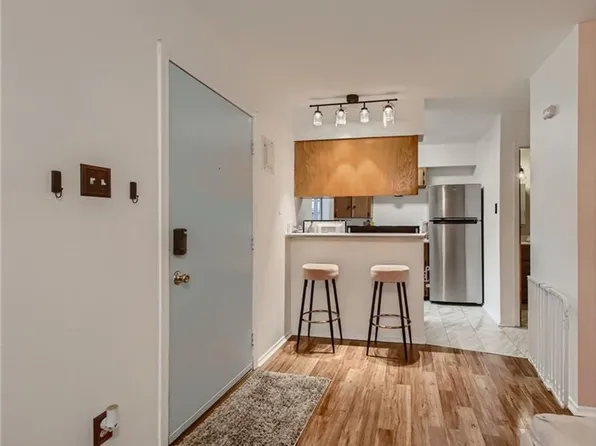 1011 W 23rd St APT 103, Austin, TX 78705