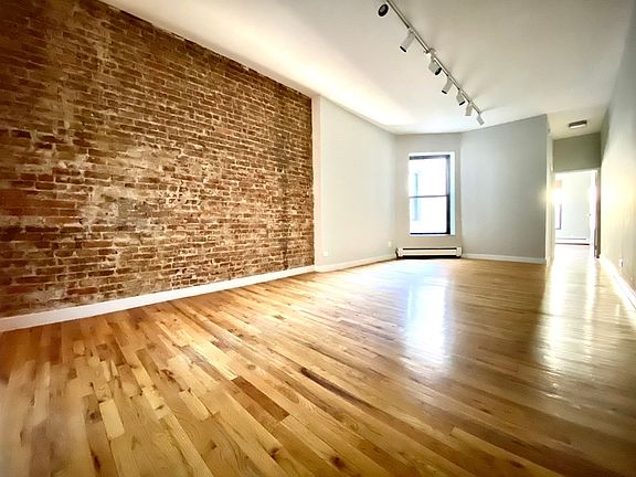 2nd image of 59 W 105th St #4CC
