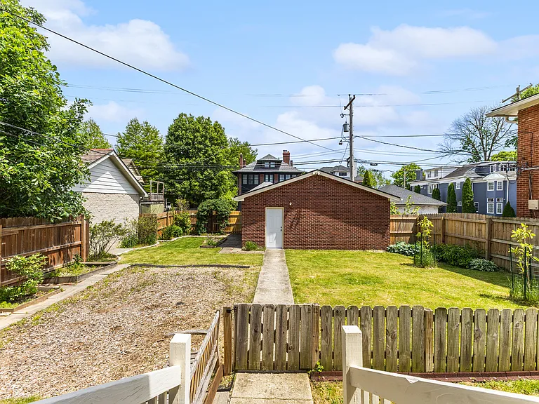 78 Auburn Ave — Photo 48