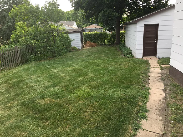 4 Linden Ave — Photo 29