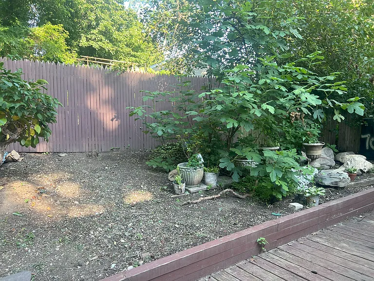 8 Cardinal Ct #1 — Photo 22