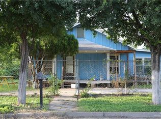 221 W 14th St, Mission, TX 78572