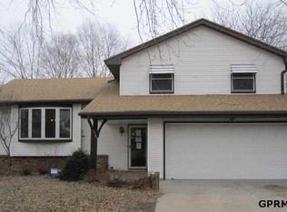 5307 S 106th St, Omaha, NE 68127