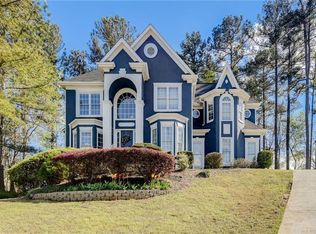 1010 Rowe Oak Cir, Lawrenceville, GA 30043