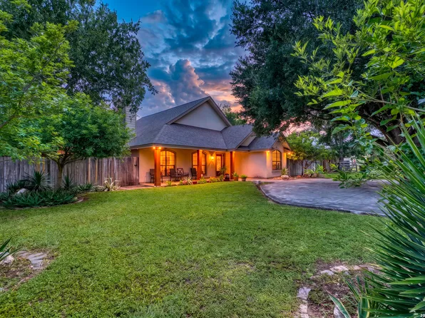 436 MELODY LN, Uvalde, TX 78801