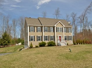 72 Liberty Ln, Barrington, NH 03825