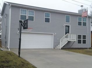 1949 N 31st Rd UNIT 2, Ottawa, IL 61350