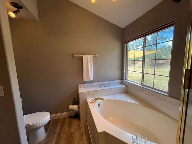 8957 Knobhill Cir — Photo 24